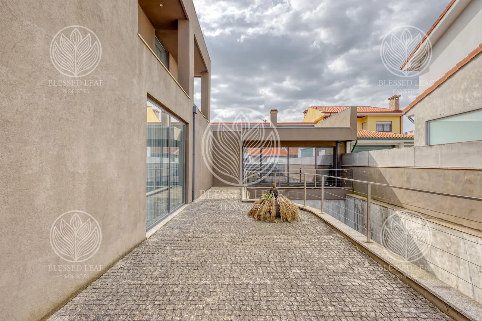 Moradia T3 Como Nova em Perafita — Piscina, Garagem Ampla e Localização de Excelência thumbnail 6