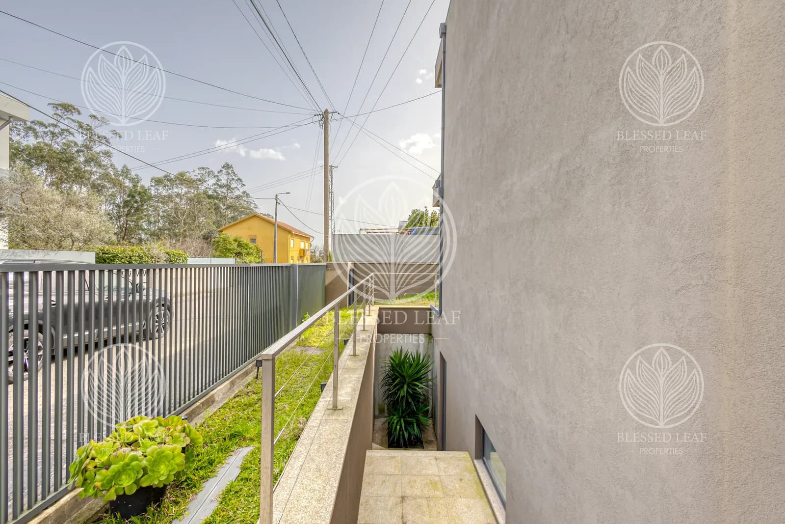 Moradia T3 Como Nova em Perafita — Piscina, Garagem Ampla e Localização de Excelência thumbnail 7